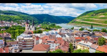 Bingen erweitert Ladeinfrastruktur für E-Autos und reduziert (Foto: saiko3p, Stock-Fotografie-ID:1248719952)