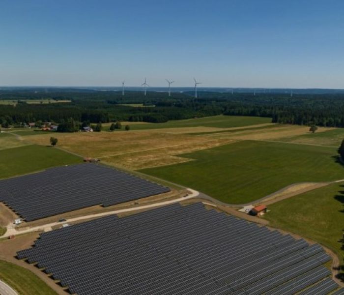 Solar PPA mit SachsenEnergieAG. Die 7MWh Solaranlage der Richard (Foto: PD-Huber.de)